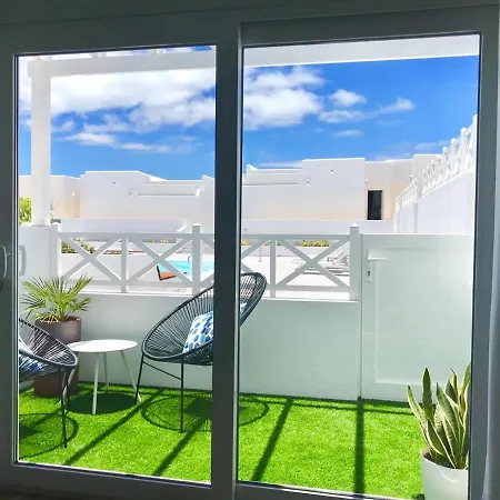 Flower Pool Appartement