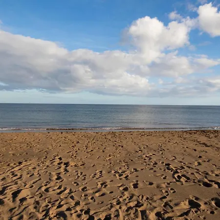 Apartment Flower Pool Playa Honda (Lanzarote)