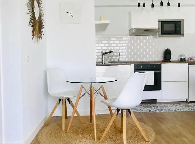 아파트 Flower Pool 플라야 온다